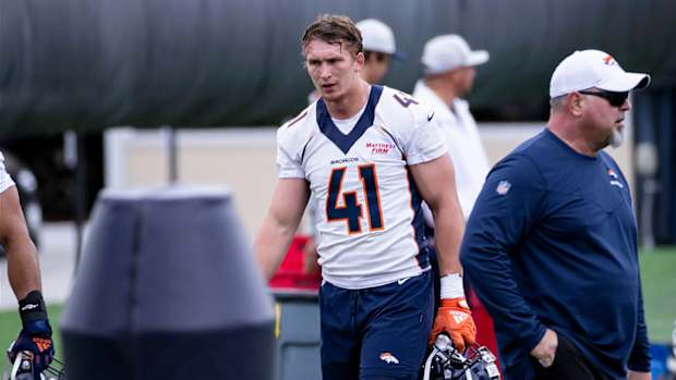 Denver Broncos rookie linebacker Drew Sanders